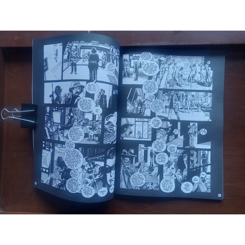 Ficcionario -novela Grafica-. Horacio Altuna (disttopia)