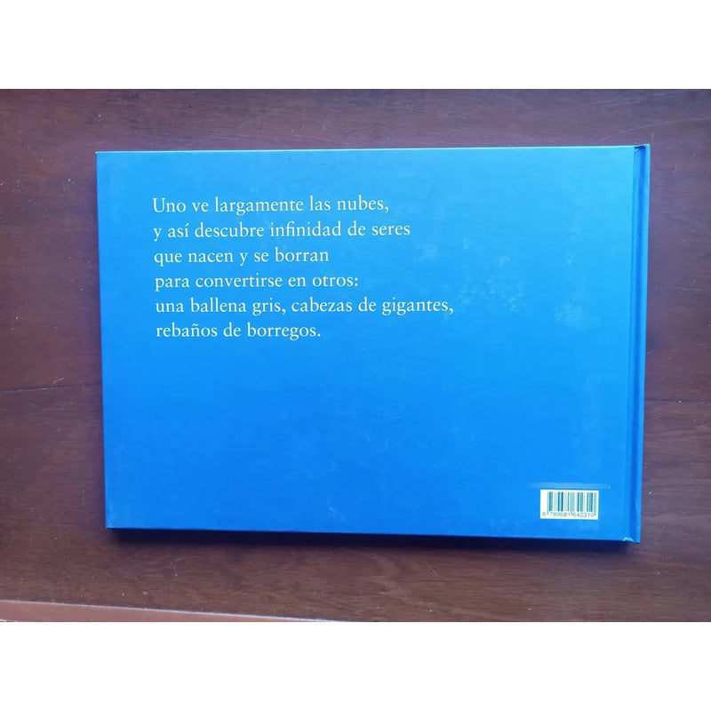 Un Enorme Animal Nube. Emilio Carballido (poesia)