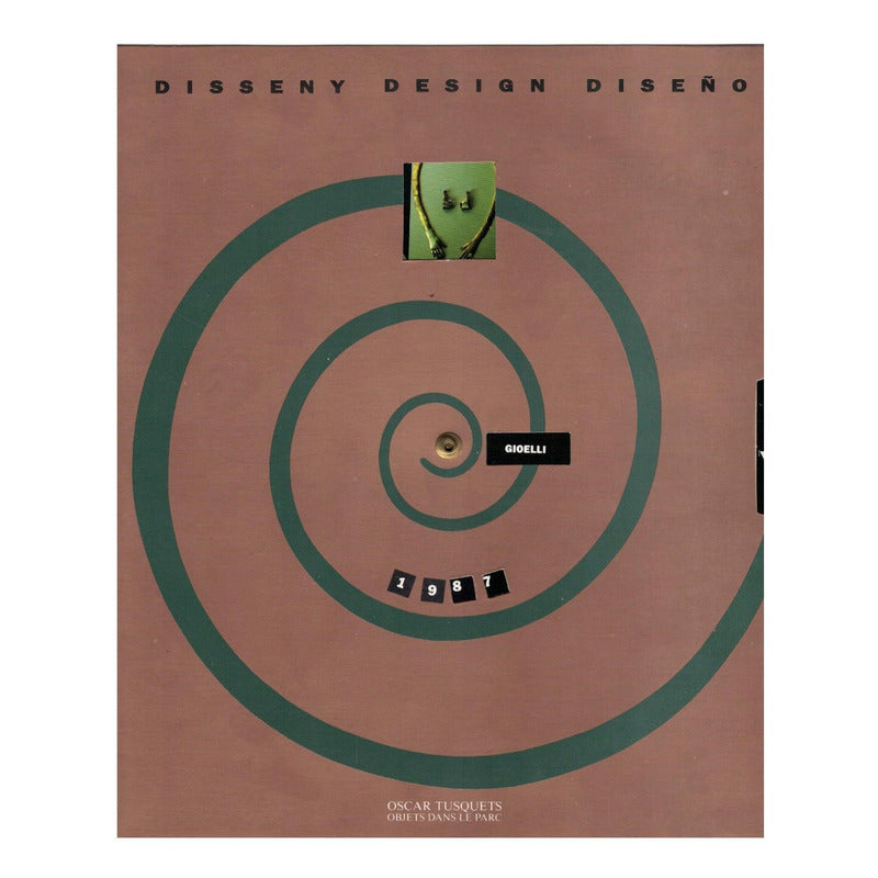 Oscar Tusquets: Objets_dans_le_parc. Capella, España 1990